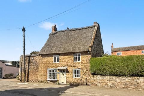 3 bedroom detached house for sale, Thatch Cottage, 23 Main Road, Crick, NN6 7TU