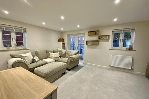3 bedroom semi-detached house for sale, Fontwell Drive, Towcester