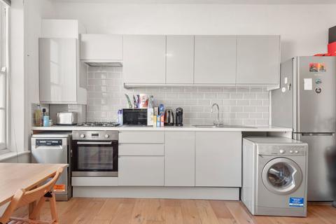 1 bedroom flat to rent, Murray Street, London