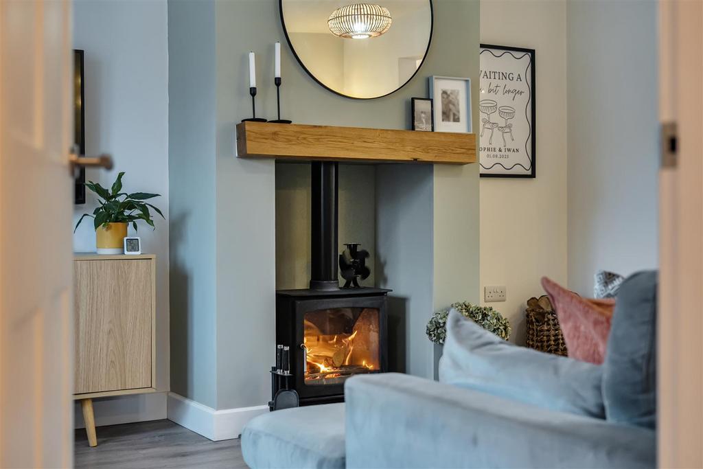 1410048-32-6995de99160ff.jpg