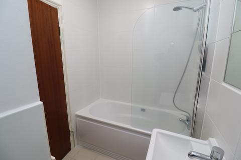 2 bedroom apartment to rent, Lower Road, London, SE16