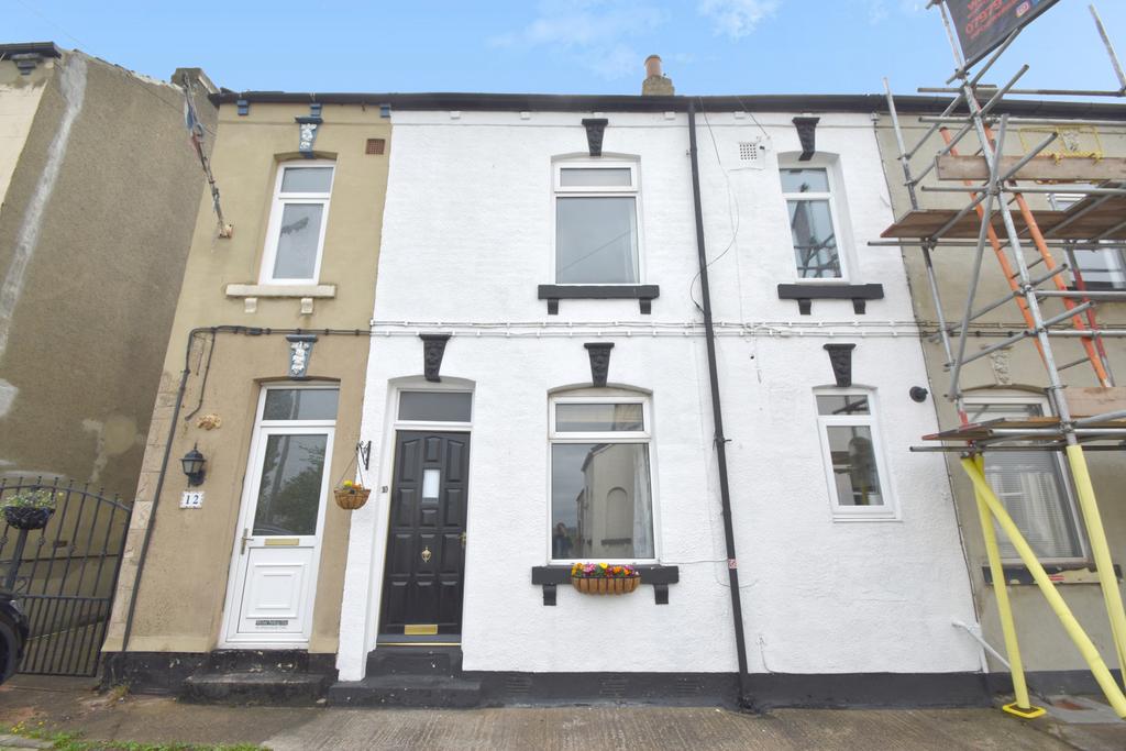 2 bed terraced house for sale Salem Place, Garfor