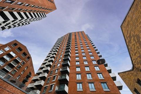 3 bedroom flat for sale, Skyline Apartments, London E3