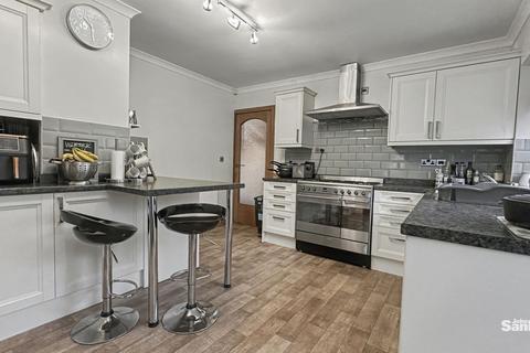 4 bedroom bungalow for sale, Parliament Road, Mansfield, NG19