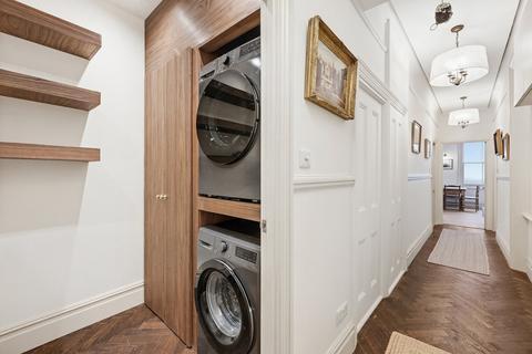 2 bedroom flat to rent, Culford Mansions, Culford Gardens, London
