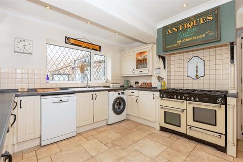 undefined, Littlehampton Road, Worthing