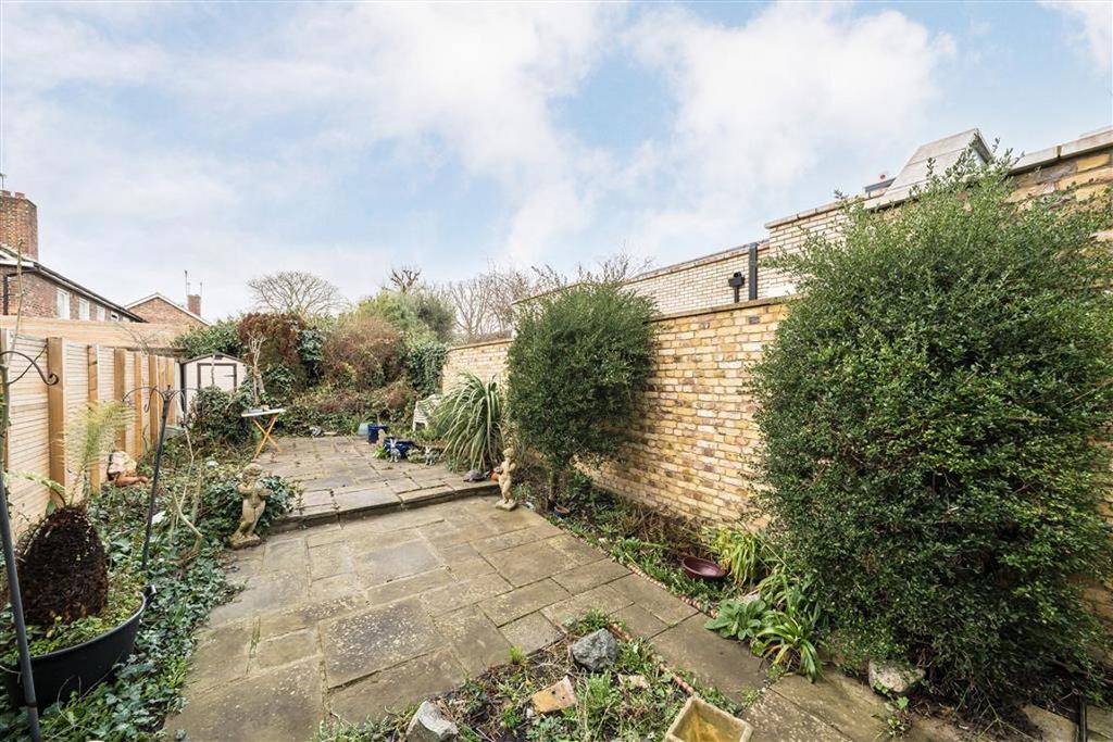Courtyard, garden