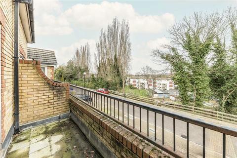 undefined, Amblecote Meadows, London SE12