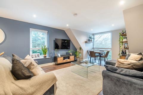 2 bedroom apartment for sale, Uxbridge Road,Mill End,Rickmansworth,WD3 8DS