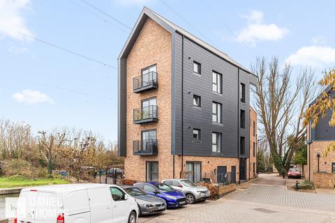 undefined, DANIEL THOMAS | Quayside Court, Hazlemere Marina, Waltham Abbey, EN9 1FJ