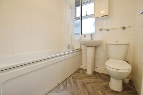 2 bedroom flat to rent, Norman Road, East Ham, London, E6