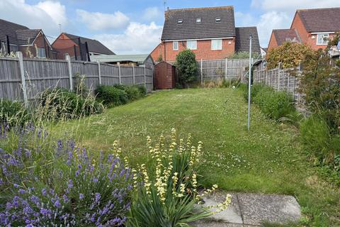 3 bedroom semi-detached house to rent, Elmhurst Avenue, Melton Mowbray, LE13