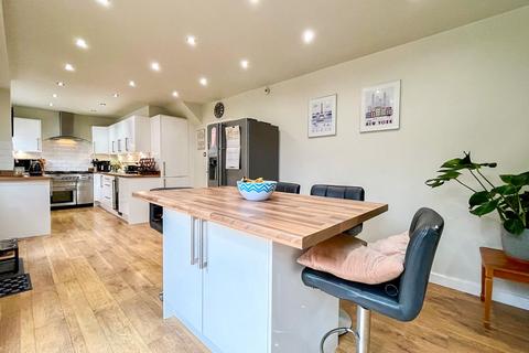 4 bedroom detached house for sale, Clitheroe Drive, Bury BL8