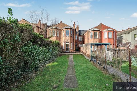 2 bedroom flat for sale, Kings Road, London, NW10