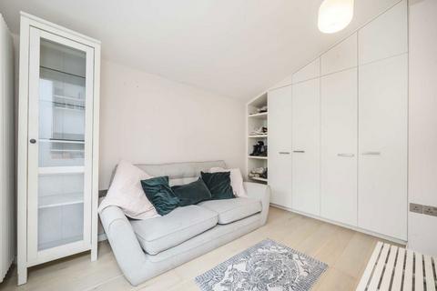 1 bedroom flat for sale, Birkbeck Grove, London W3