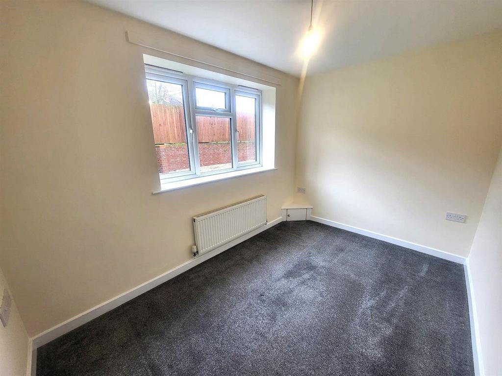 Bedroom 2 Pic 1