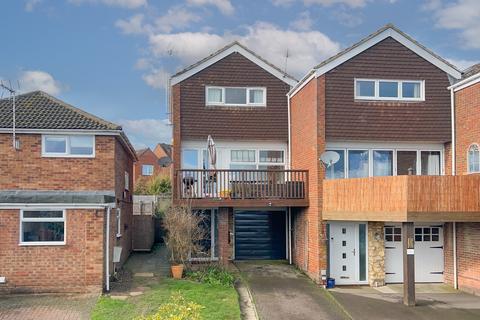3 bedroom end of terrace house for sale, Bideford Green, Linslade, LU7
