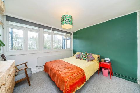 2 bedroom flat for sale, Rye Hill Park, London SE15