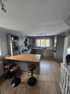 undefined, Chartwell Drive, Bradford