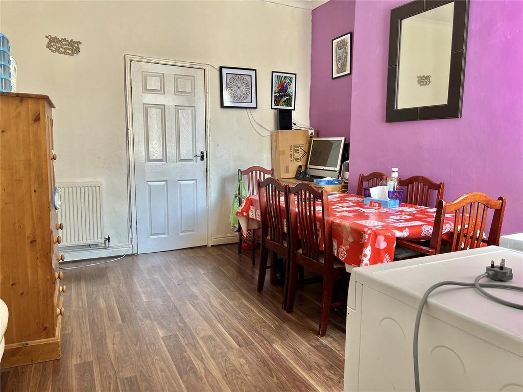 Sitting/Dining Room