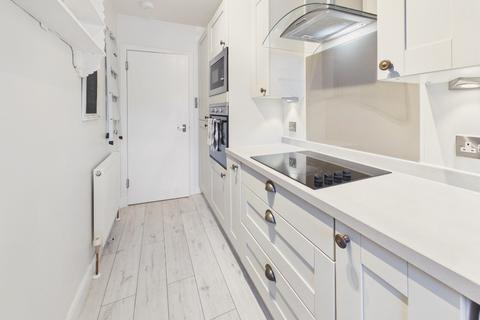2 bedroom flat to rent, Grantully Place, Edinburgh, EH9