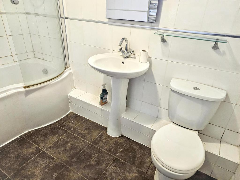 Ensuite