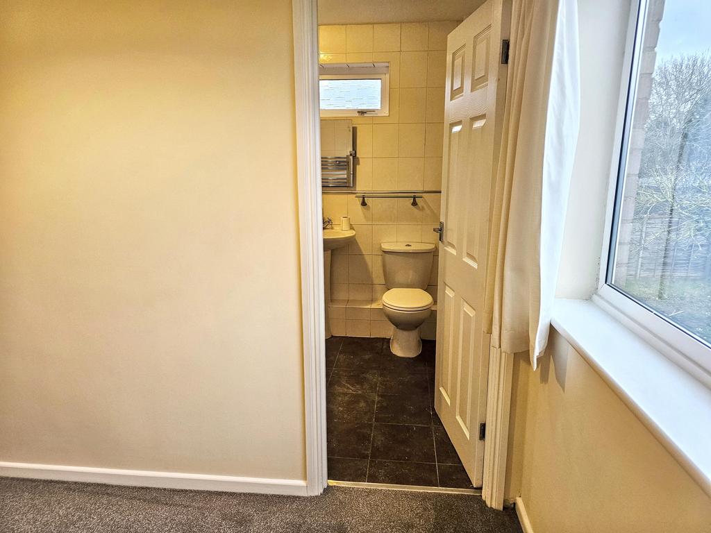Ensuite
