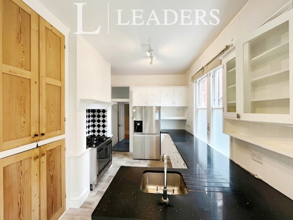 93d5e4b9-kitchen1