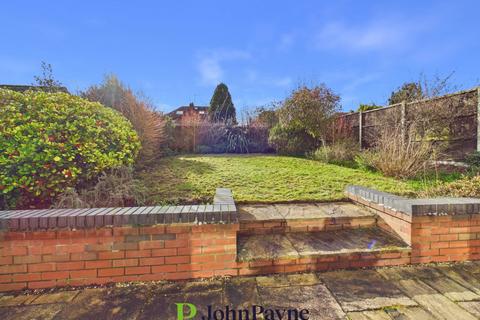4 bedroom detached house for sale, Arnold Avenue, Styvechale, Coventry, CV3