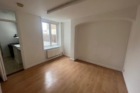 3 bedroom terraced house to rent, Felixstowe IP11