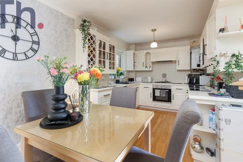 3 bedroom flat for sale, 14 Hope Road, Shanklin PO37