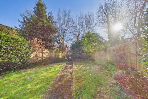 4 bedroom terraced house for sale, Oaks Avenue, Feltham, TW13