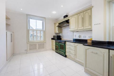 3 bedroom apartment to rent, Wellington Road, London NW8