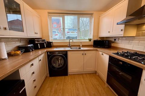 3 bedroom semi-detached house for sale, Oversetts Road, Swadlincote DE11