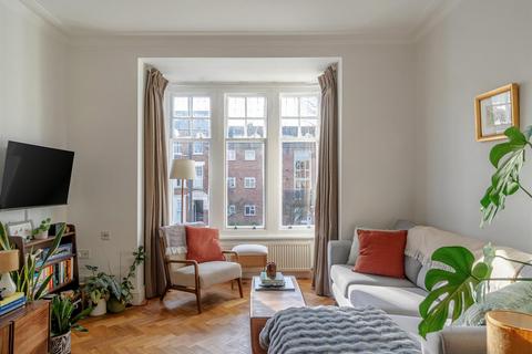 2 bedroom flat for sale, Harvist Road, London NW6