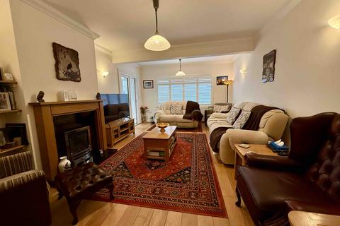 2 bedroom detached bungalow for sale, Colneis Road, Felixstowe, IP11