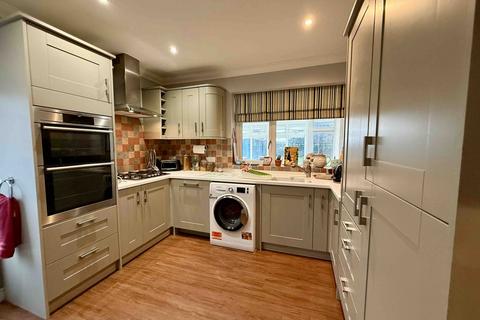 2 bedroom detached bungalow for sale, Colneis Road, Felixstowe, IP11