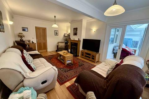 2 bedroom detached bungalow for sale, Colneis Road, Felixstowe, IP11
