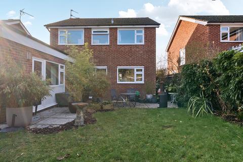 4 bedroom link detached house for sale, Peregrine Close, Cranleigh, Surrey, GU6