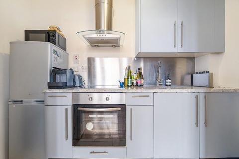 1 bedroom flat for sale, Jeffreys Road, London SW4