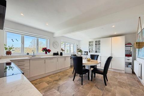 5 bedroom detached house for sale, Blackhouse Hill, Hythe