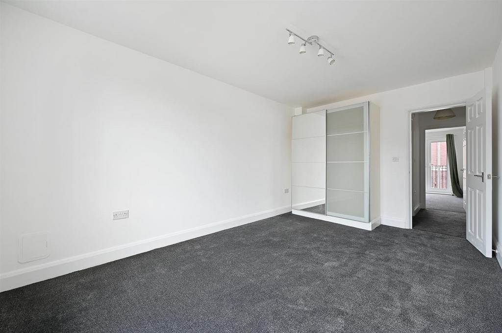 Bedroom 1.jpg