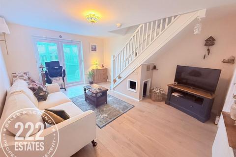 2 bedroom semi-detached house for sale, Glossop Close, Warrington