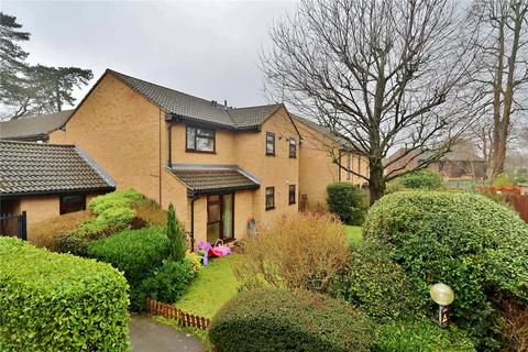 2 bedroom apartment for sale, Inkerman Road, Knaphill, Woking, Surrey, GU21