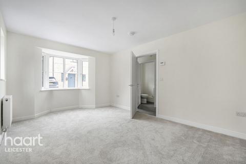 3 bedroom semi-detached house for sale, Lutterworth Road, Lutterworth