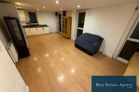 1 bedroom flat to rent, Pontes Avenue, Hounslow, TW3