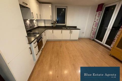 1 bedroom flat to rent, Pontes Avenue, Hounslow, TW3