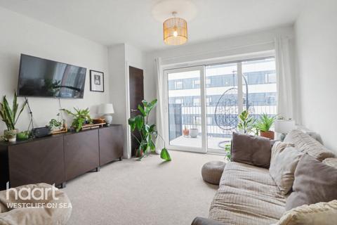 1 bedroom flat for sale, Victoria Avenue, Southend-on-Sea