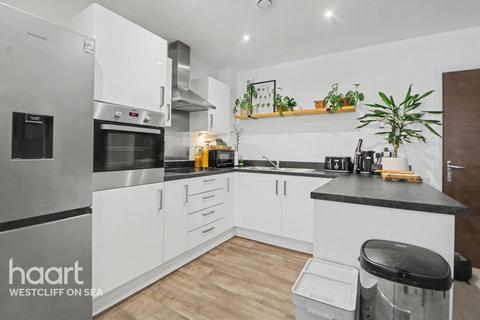 1 bedroom flat for sale, Victoria Avenue, Southend-on-Sea