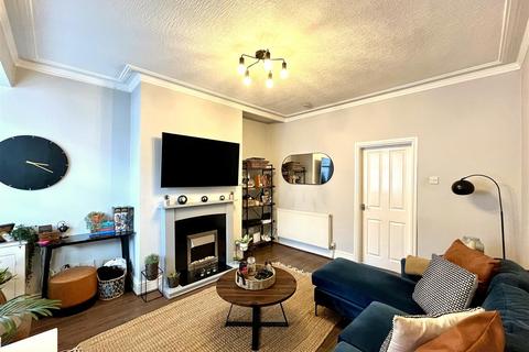 undefined, Hyde Grove, Sale